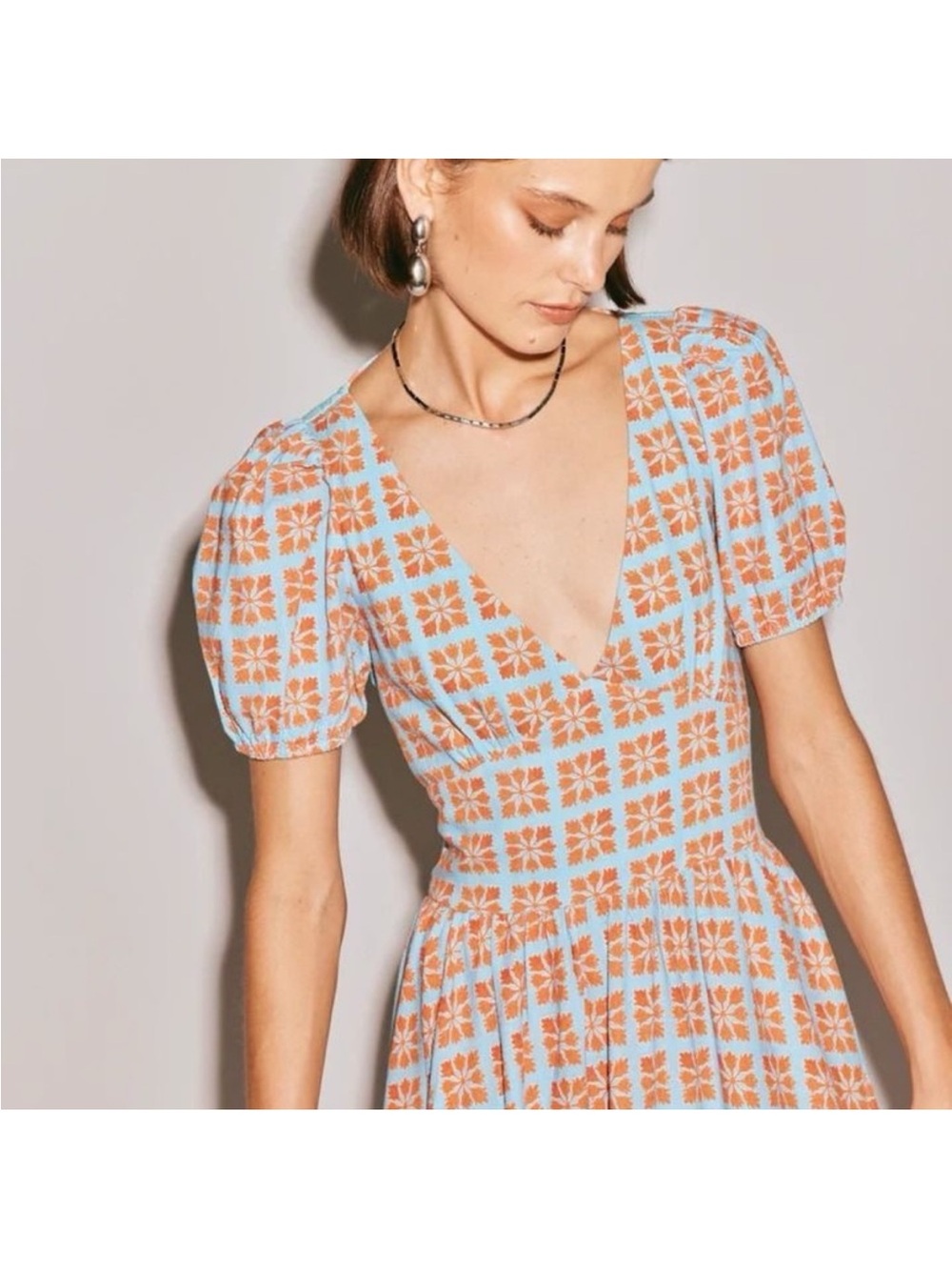 ISO VRG GRL DRESS